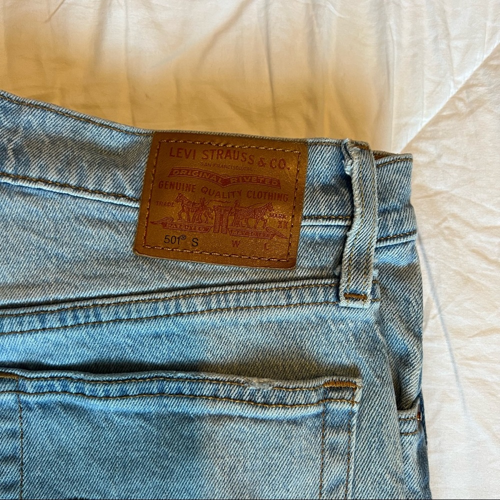 Levi’s - Picture 2 of 8